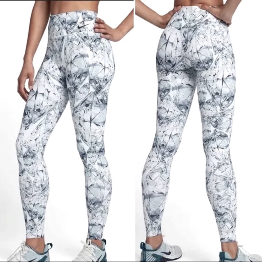 NIKE Women's Dri-FIT Power Pocket Lux Diamonds Leggings